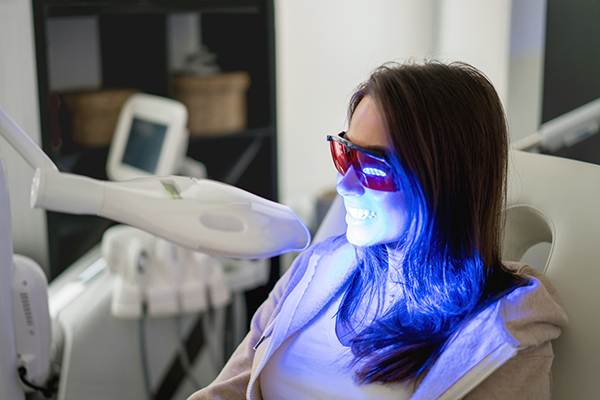 Our Relaxing Teeth Whitening Procedure